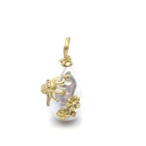 Pearl pendant
